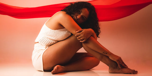 How your skin behaves around periods and how to deal with it?